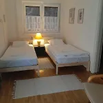 Kiskatona Vendeghaz Vakantiehuis Balatonkenese