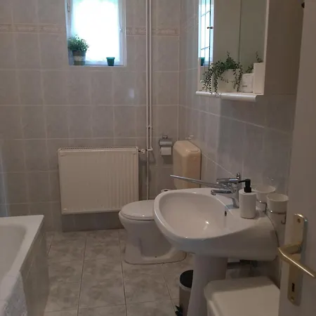 Kiskatona Vendeghaz Дом отдыха *