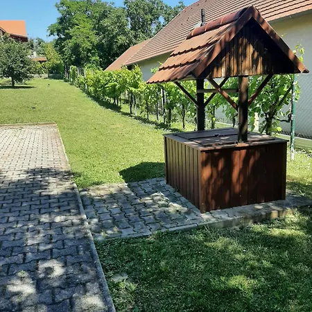 Kiskatona Vendeghaz Дом отдыха Балатонкенезе