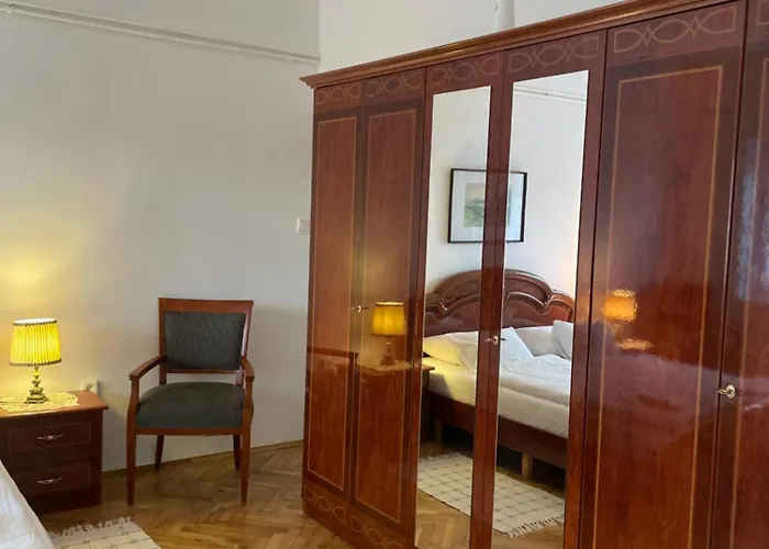 Kiskatona Vendeghaz באלאטונקנשה