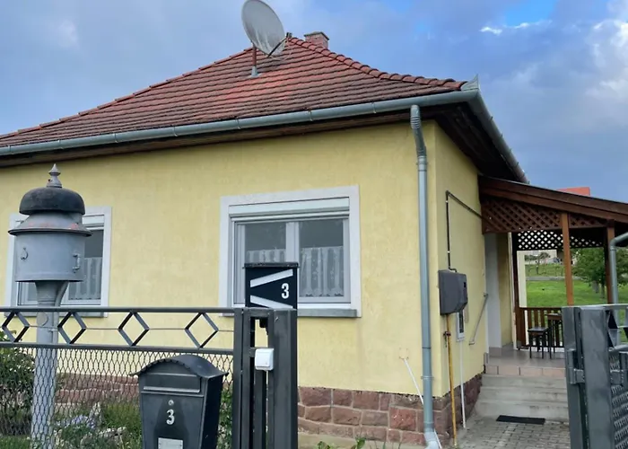 Kiskatona Balatonkenese