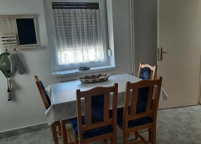 Kiskatona Hébergement de vacances *